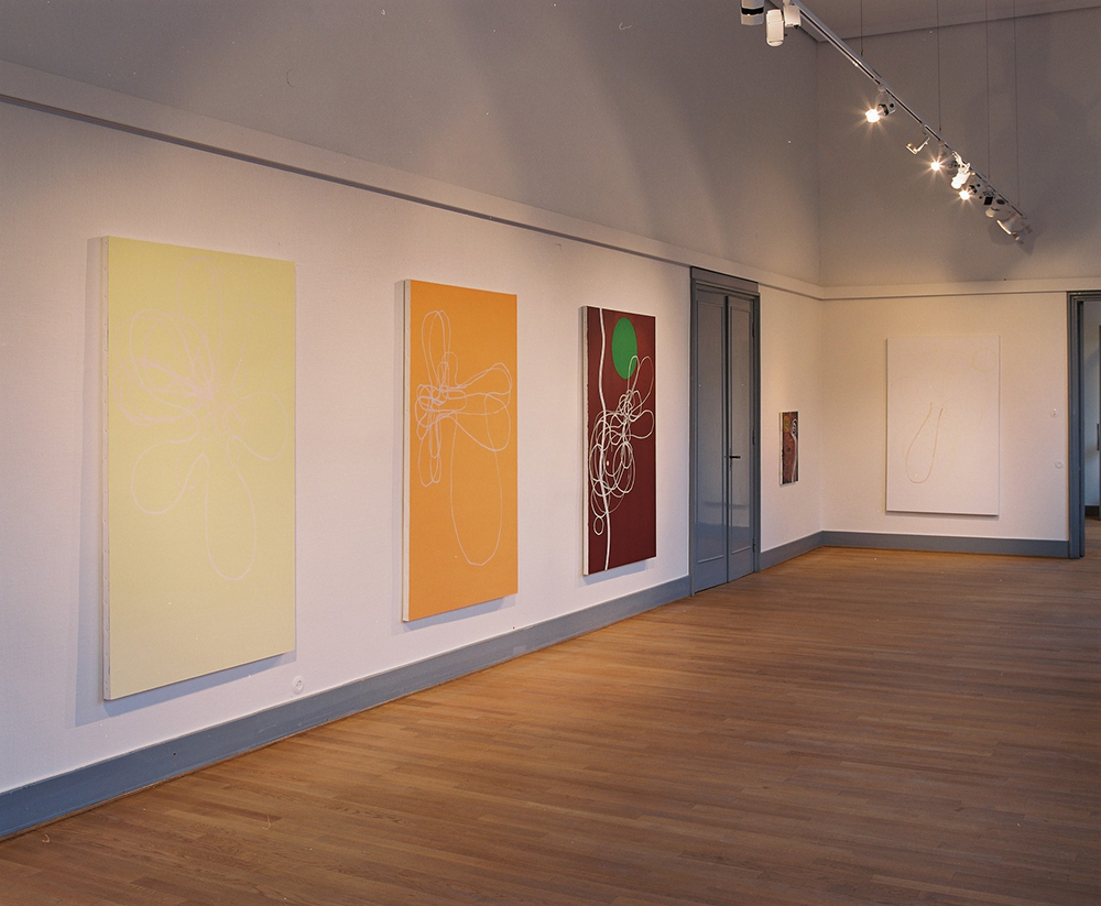 Surrar, Eskilstuna konstmuseum 2002